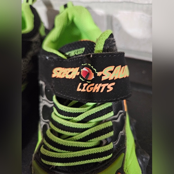 Sketchers Skechosaurus Light Up Running Shoes- Boys - Picture 3 of 10
